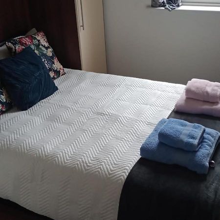 Notting Hill Next Door Bedroom In The Share Flat London Exterior photo